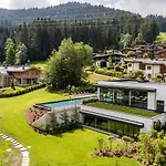 Der Baer Hotel 4*