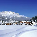 Der Baer Hotel