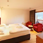 Der Baer Hotel 4*