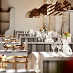 Der Baer Hotel