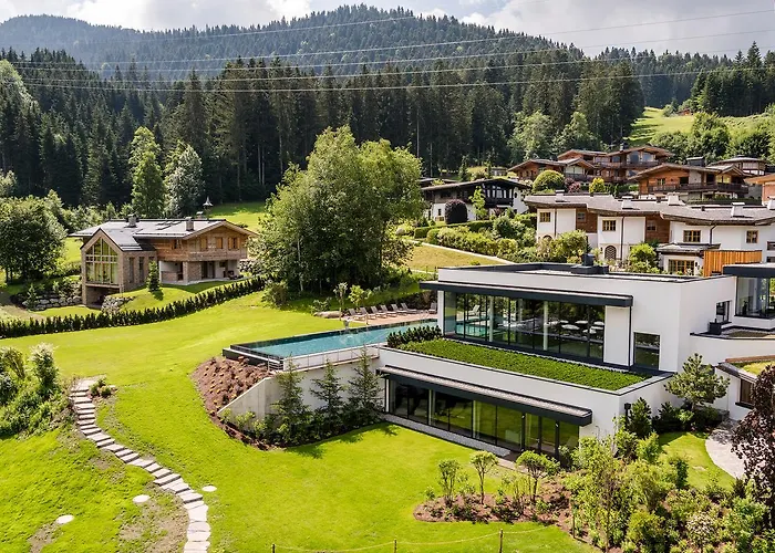 Der Baer Отель 4*