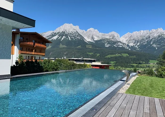 Отель Der Baer 4*